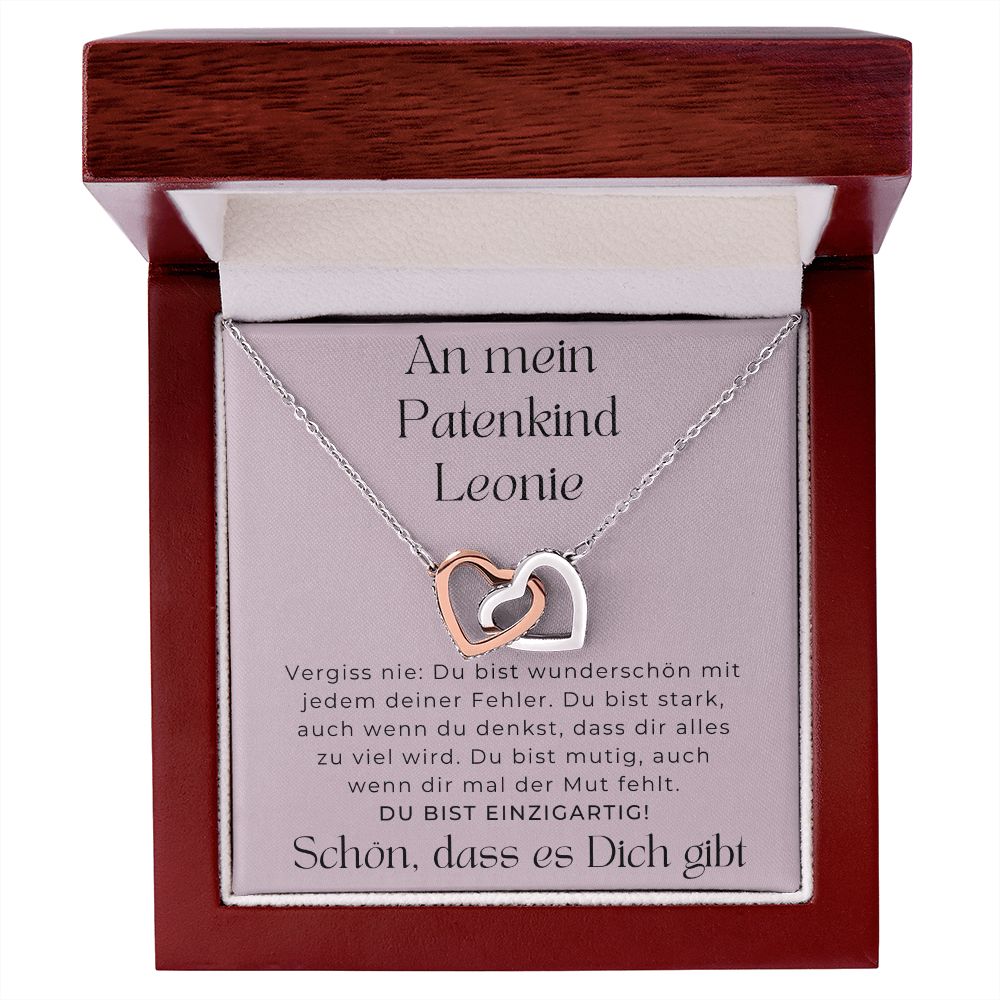 Custom Leonie