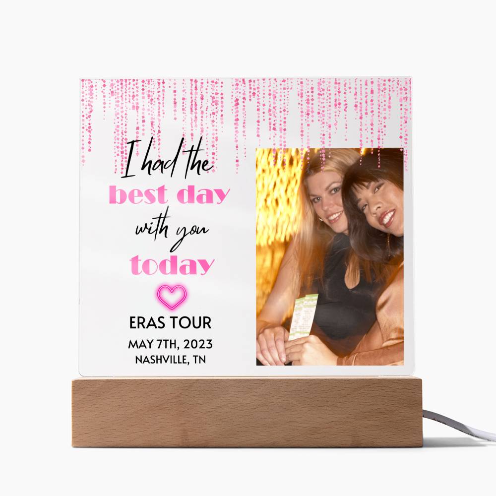 Taylor Acryl4