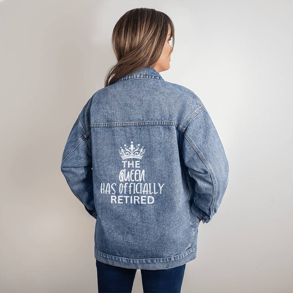 The Queen Has Retired - Oversized Women